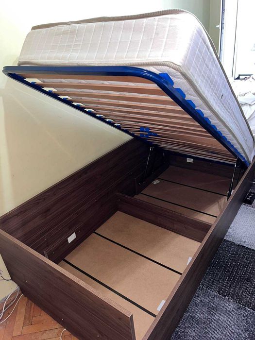 Две Броя легла с подматрачна рамка плюс матраци ТЕД balance