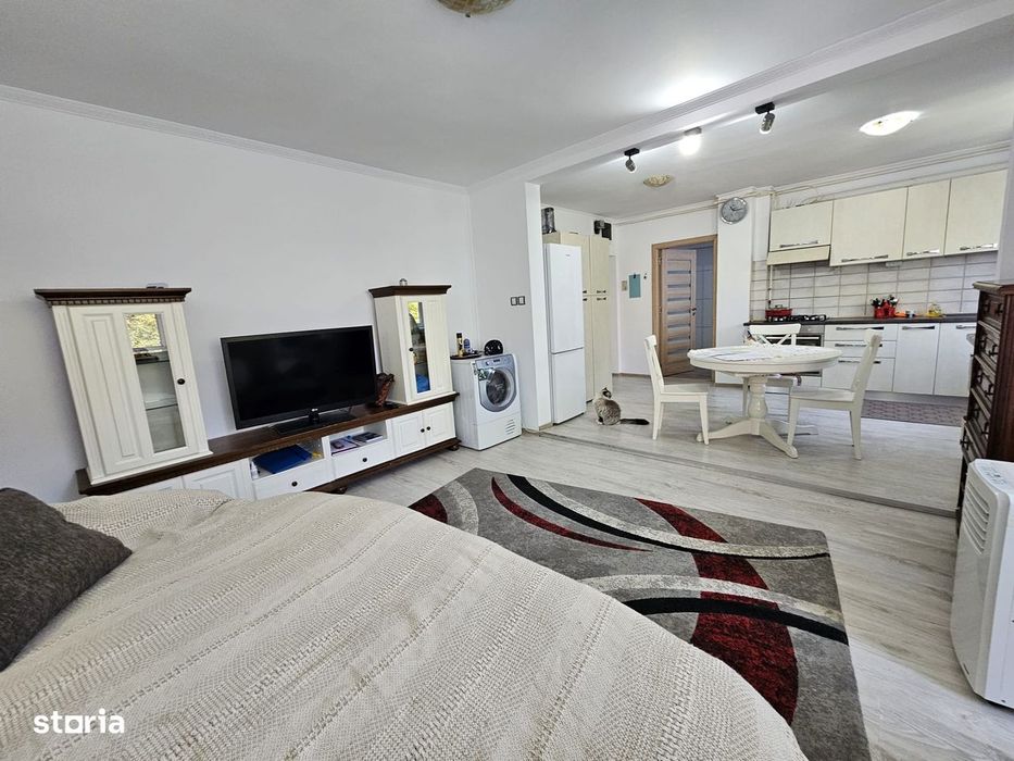 Apartament 4 camere etajul 2 zona Gojdu