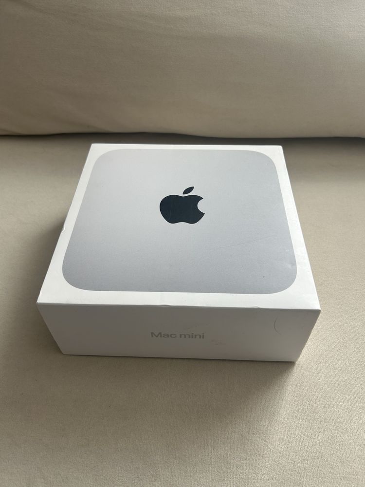 Apple Mac Mini 2023 MMFJ3 серебристый Неттоп