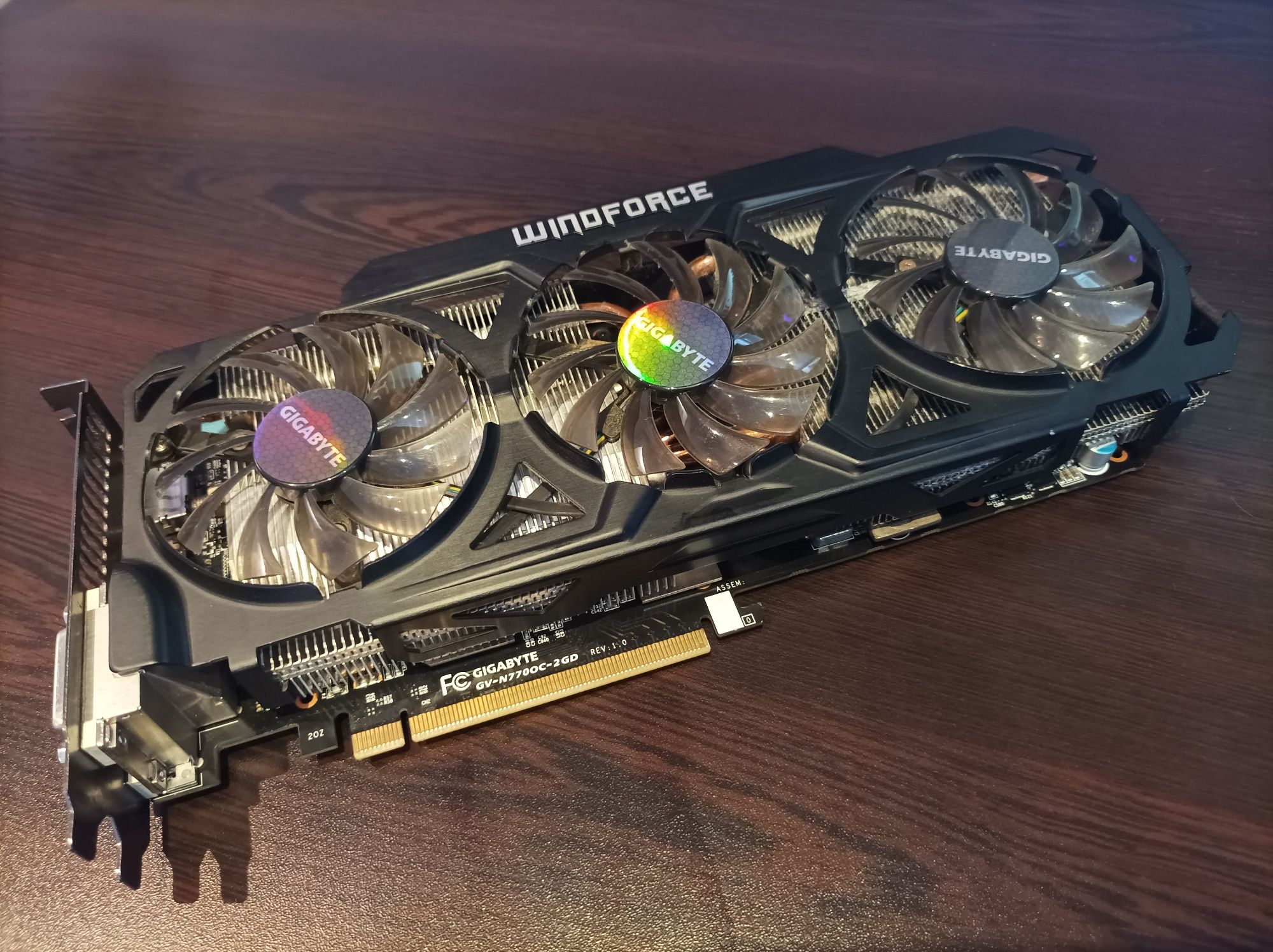 Видео карта Gigabyte GTX 770 2GB