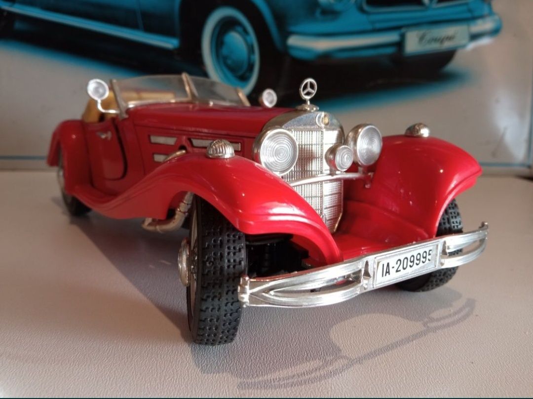 Mercedes Benz 500k bburago 1 20 
Scara 1:20
Bburago

Pozele reflectă r