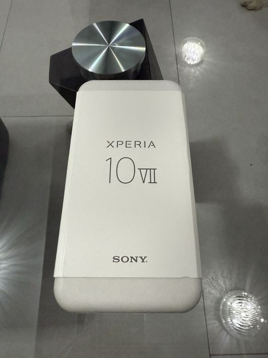 Sony Xperia 10 VII noir anthracite 128Gb / 8GB RAM • NOU / SIGILAT •