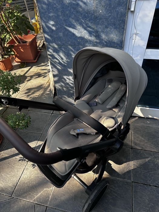 Carucior Joolz Hub plus cu cocoon si parte sport