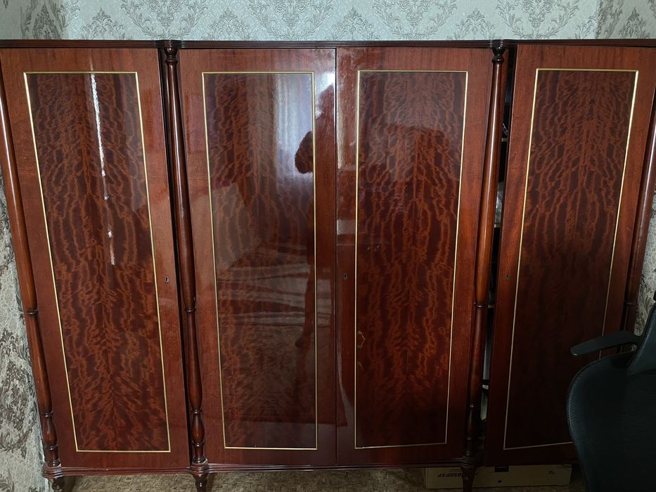 Шифонер в хорошем состоянии