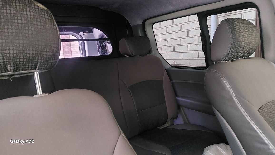 Hyundai starix  255.000 yurgan 2012 yil  metanga moslangan