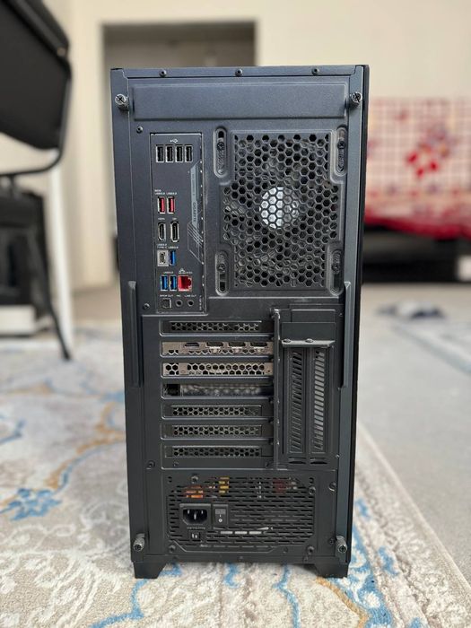 Продам мощьный игровой компьютер Core i9 12900KF 16 ядер RTX3090Ti