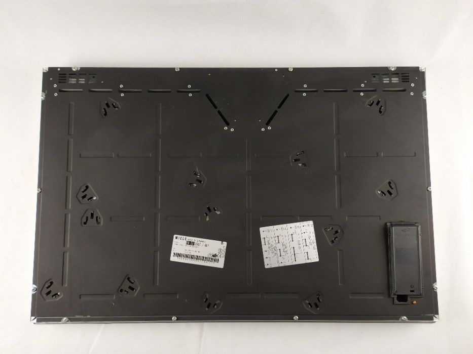 Miele Дизайнерски Керамичен плот за вграждане, котлон 80см KM 551 EDST