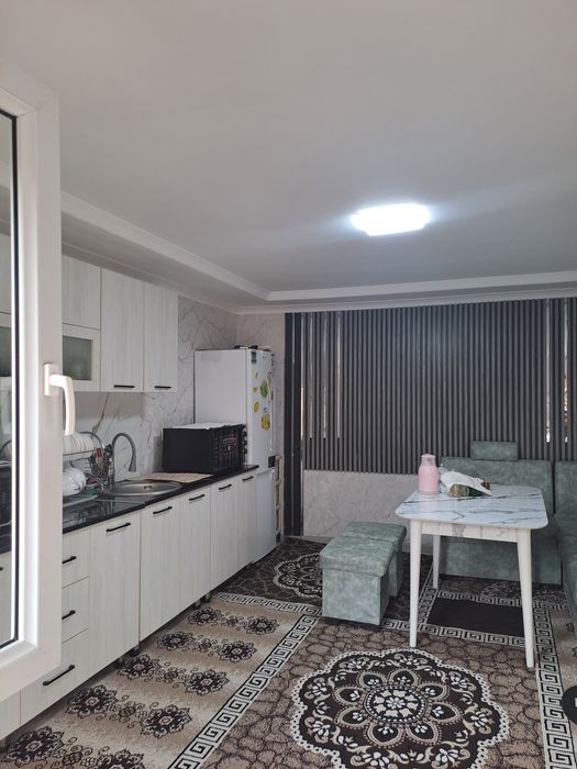 Олмазор тумани Чимбойда 2,7 сотих уй сотилади  3та хона  110,000  $