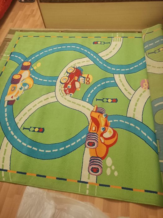 Ковер детский продам