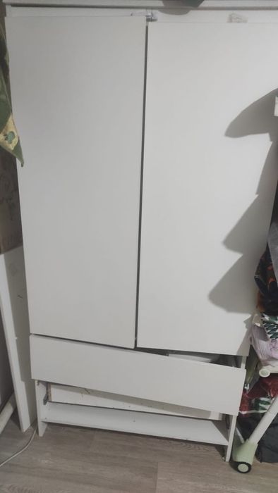 Срочно продам Шкаф