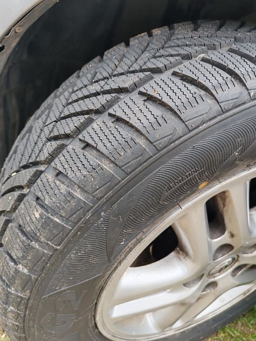 Чисто Нови Зимни Гуми 215/65/R16 Star Performer