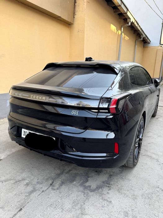 Zeekr 001 z sport 2023 йил