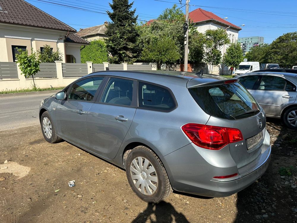 Opel Astra J 1.6d 2015