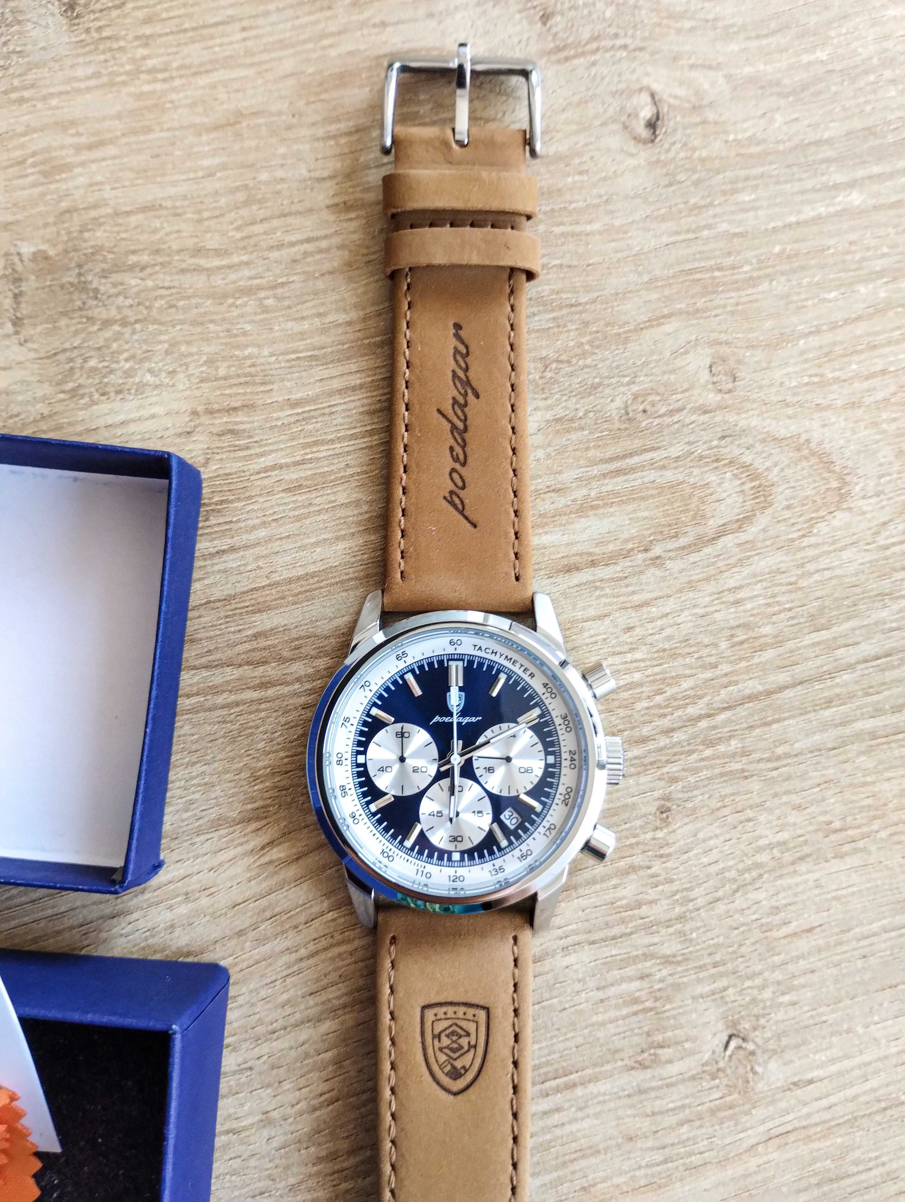 Часовник, нов в кутия идеален за подарък или лично ползване