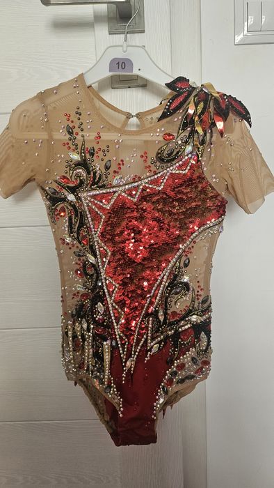 Трико за художествена гимнастика