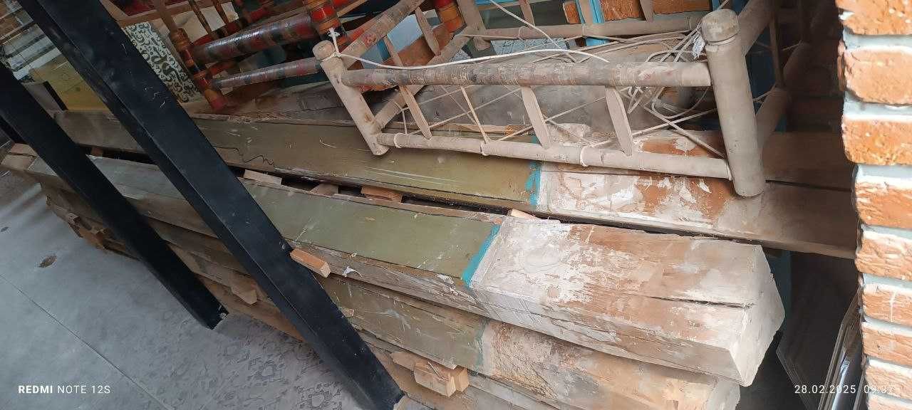Старинные  потолочные балки
