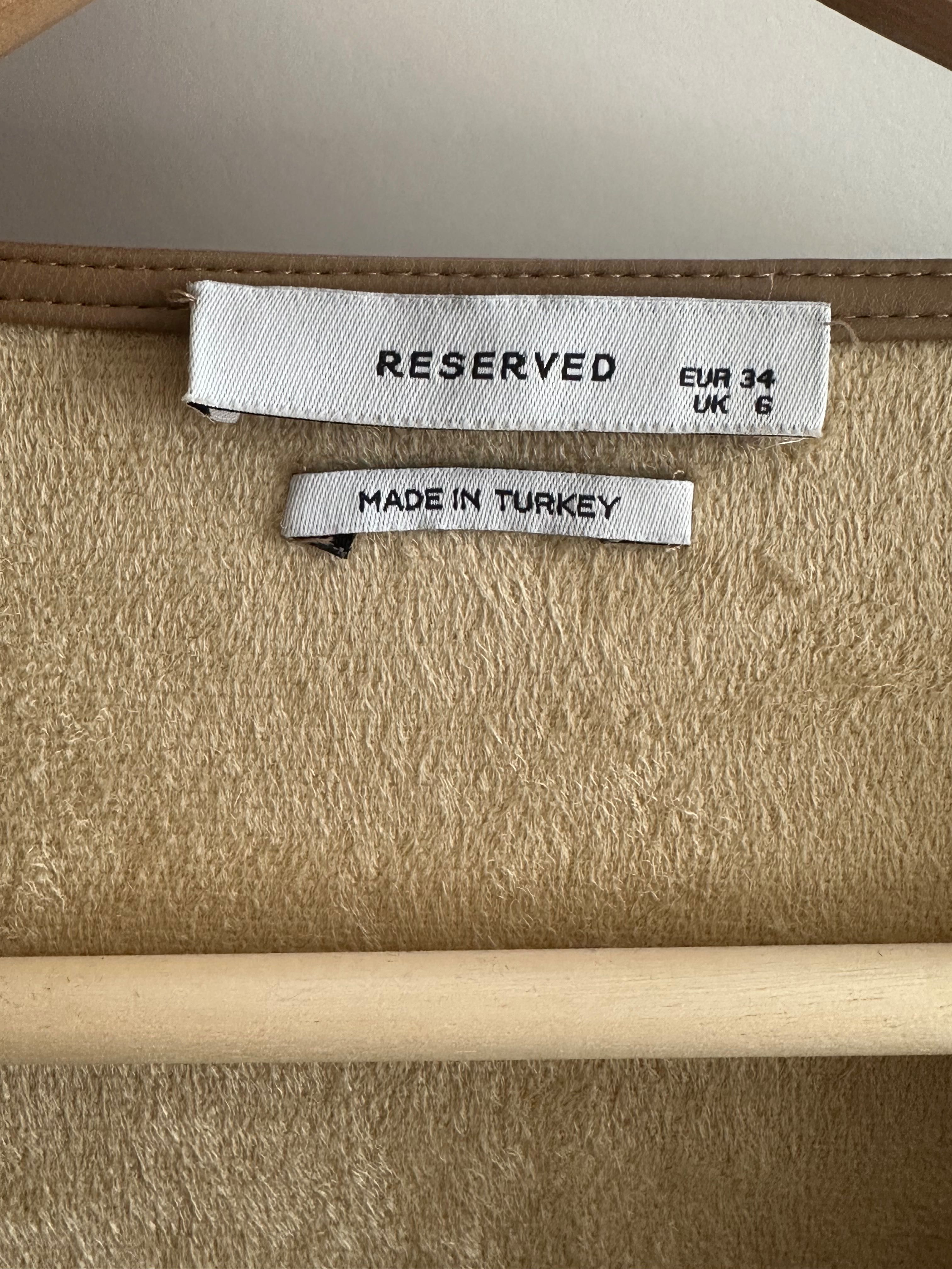 Rochie nouă Reserved