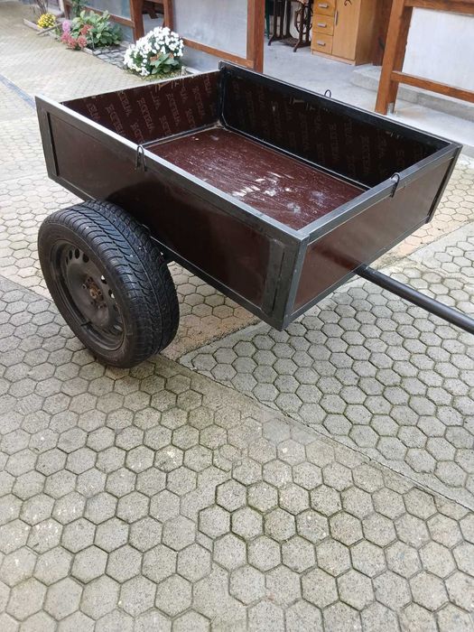 Remorcă de vânzare