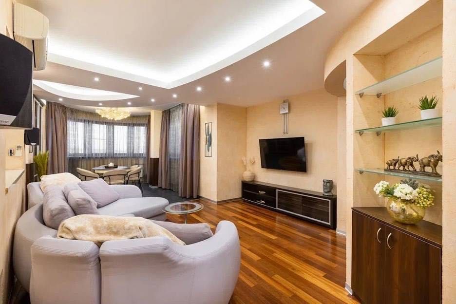 Сдаётся девушкам 3ёх комнатная квартира, цена для одной девушки