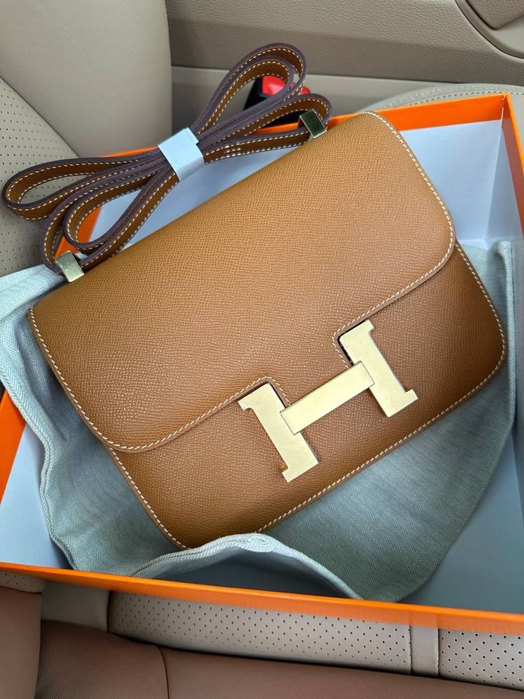 Срочно продам сумку Hermès Constance