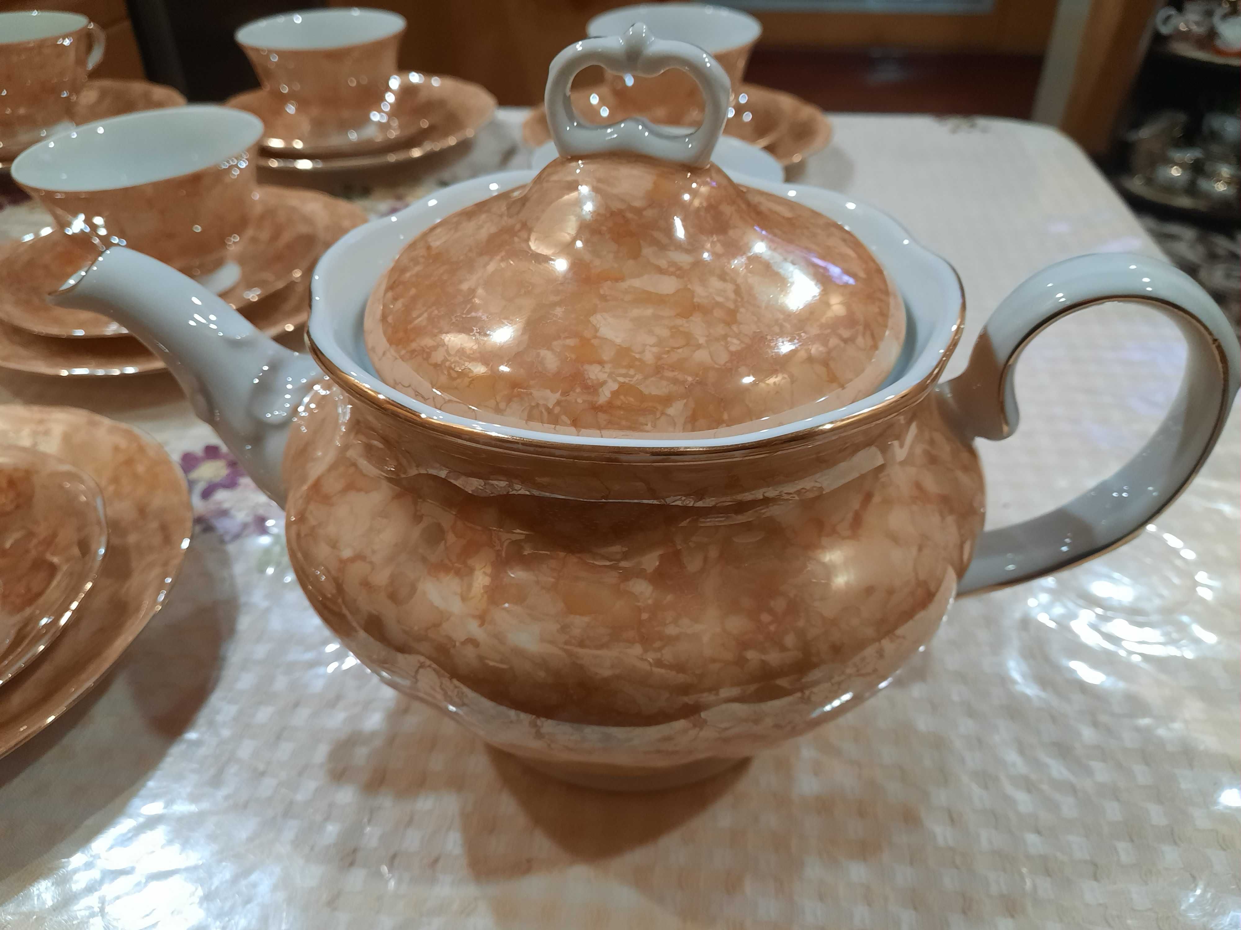 Польский, абсолютно новый, чайный,  перламутровый сервиз на  9 персон