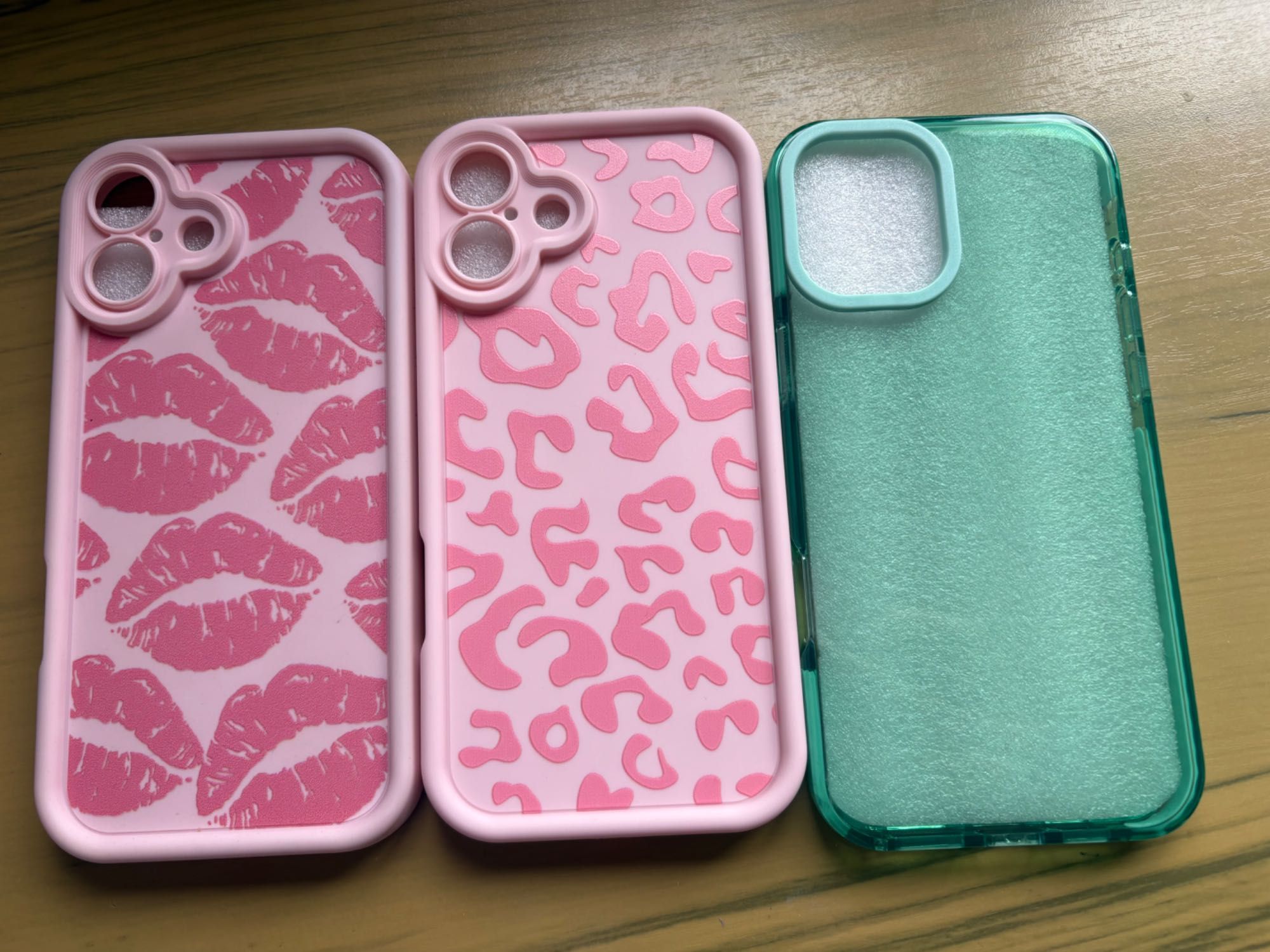Кейсове за iPhone 160 plus