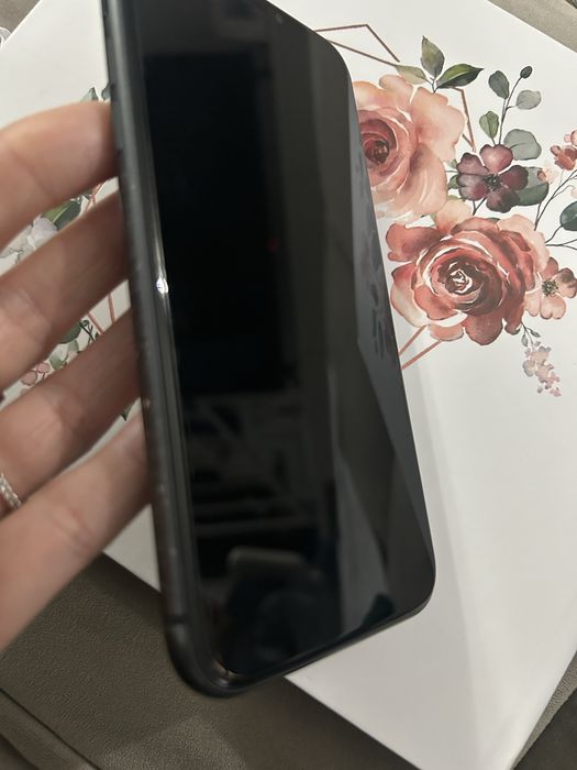 Iphone 11 in conditii foarte bune