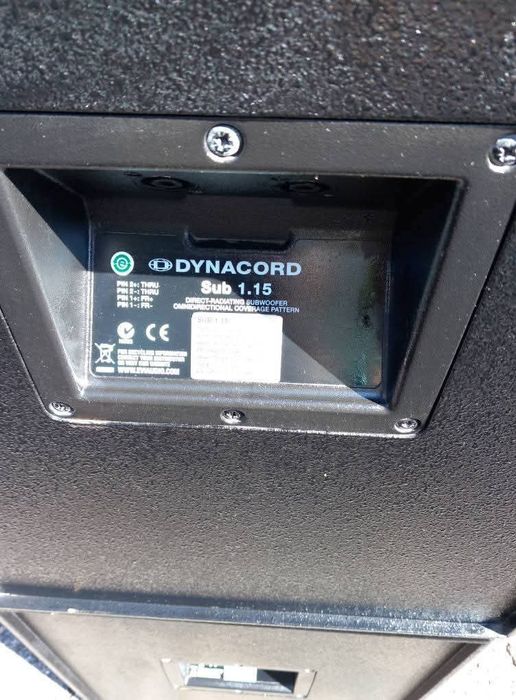 Vând bași dynacord