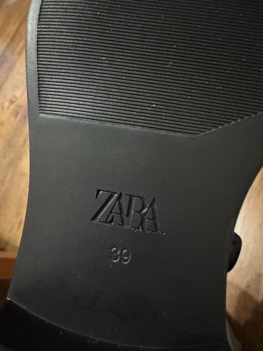 Чисто нови, мъжки обувки и челси боти ЗАРА в размер 39