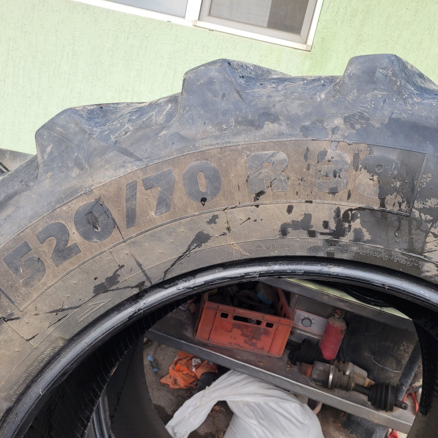 Гуми за трактор употребявани