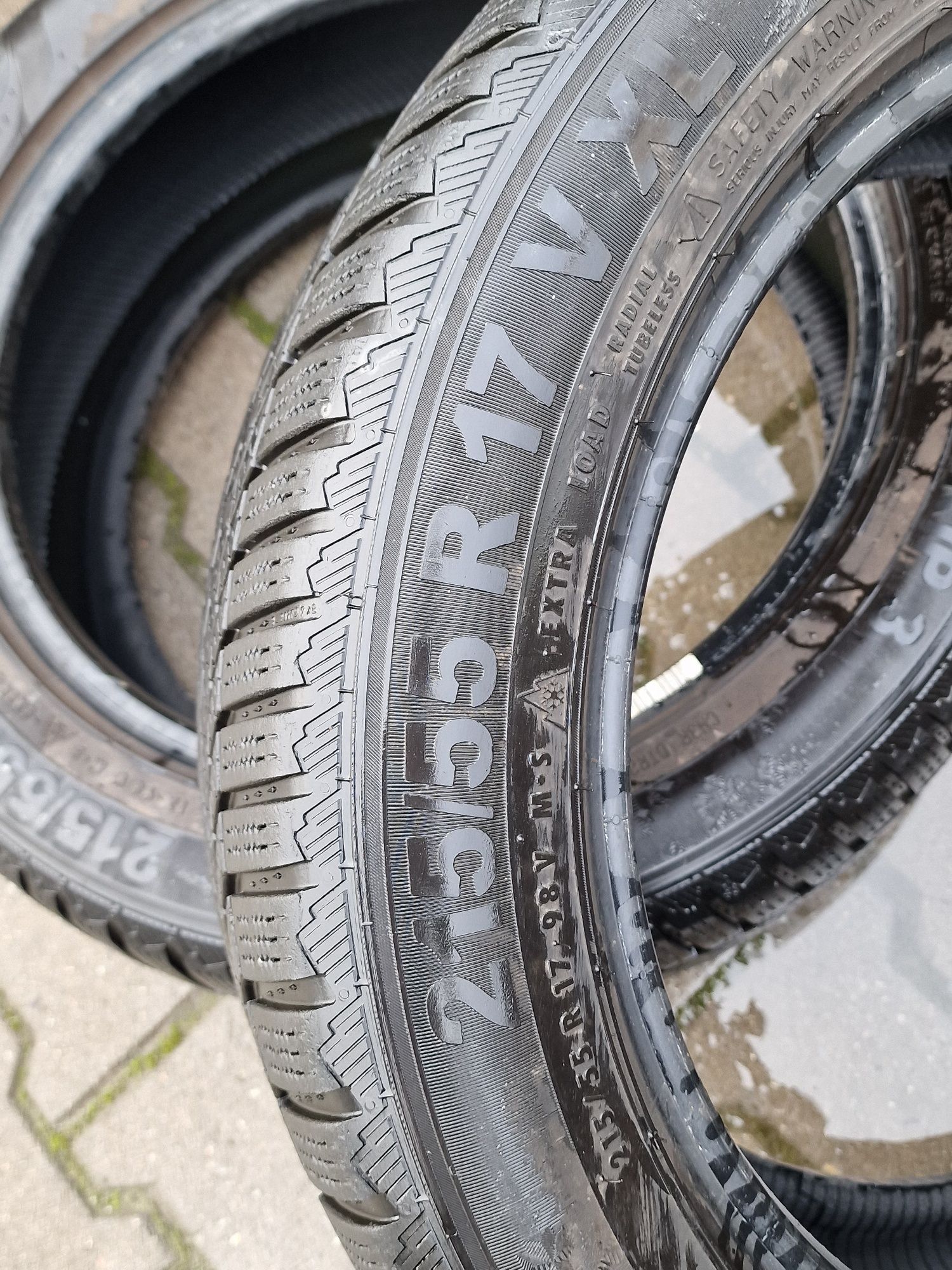 215 55 17 simperit 2бр.