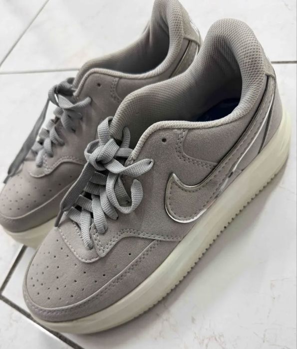 Разгрузка гардероба, кроссовки