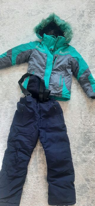 Продам хороший лыжный костюм
