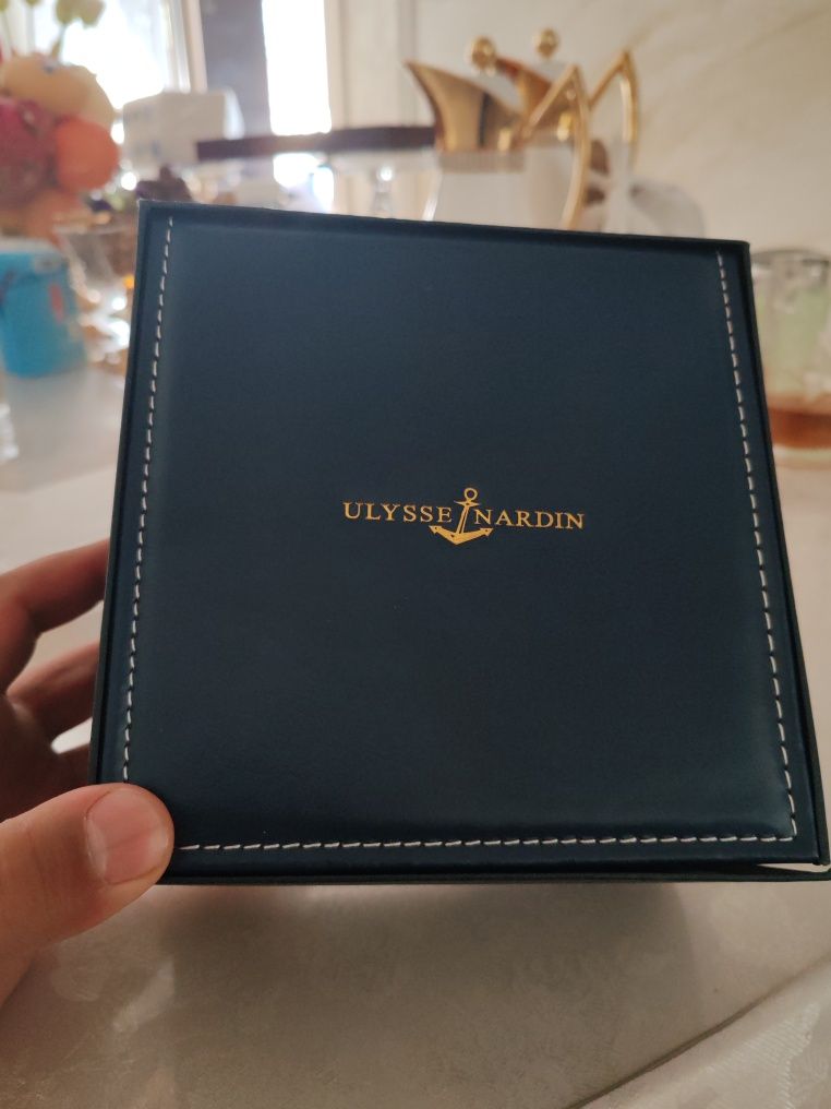 ULYSSE NARDIN mexanika soat