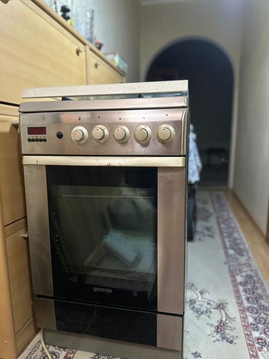 Продам газовую плиту Gorenje , стальная !В хорошем состоянии !