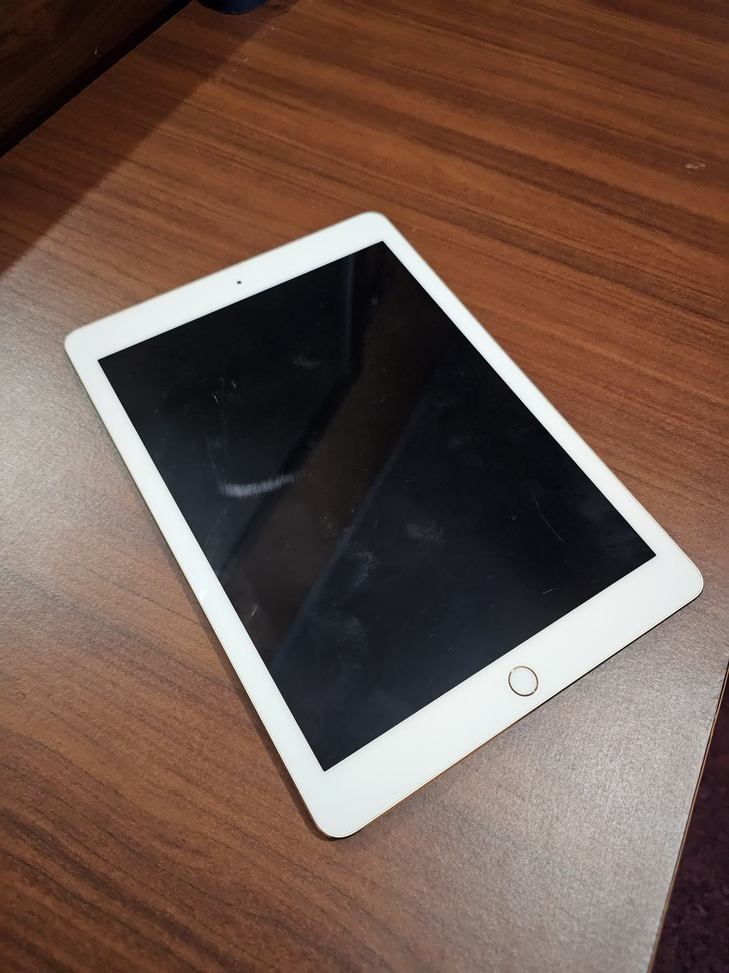 i Pad Apple A1674