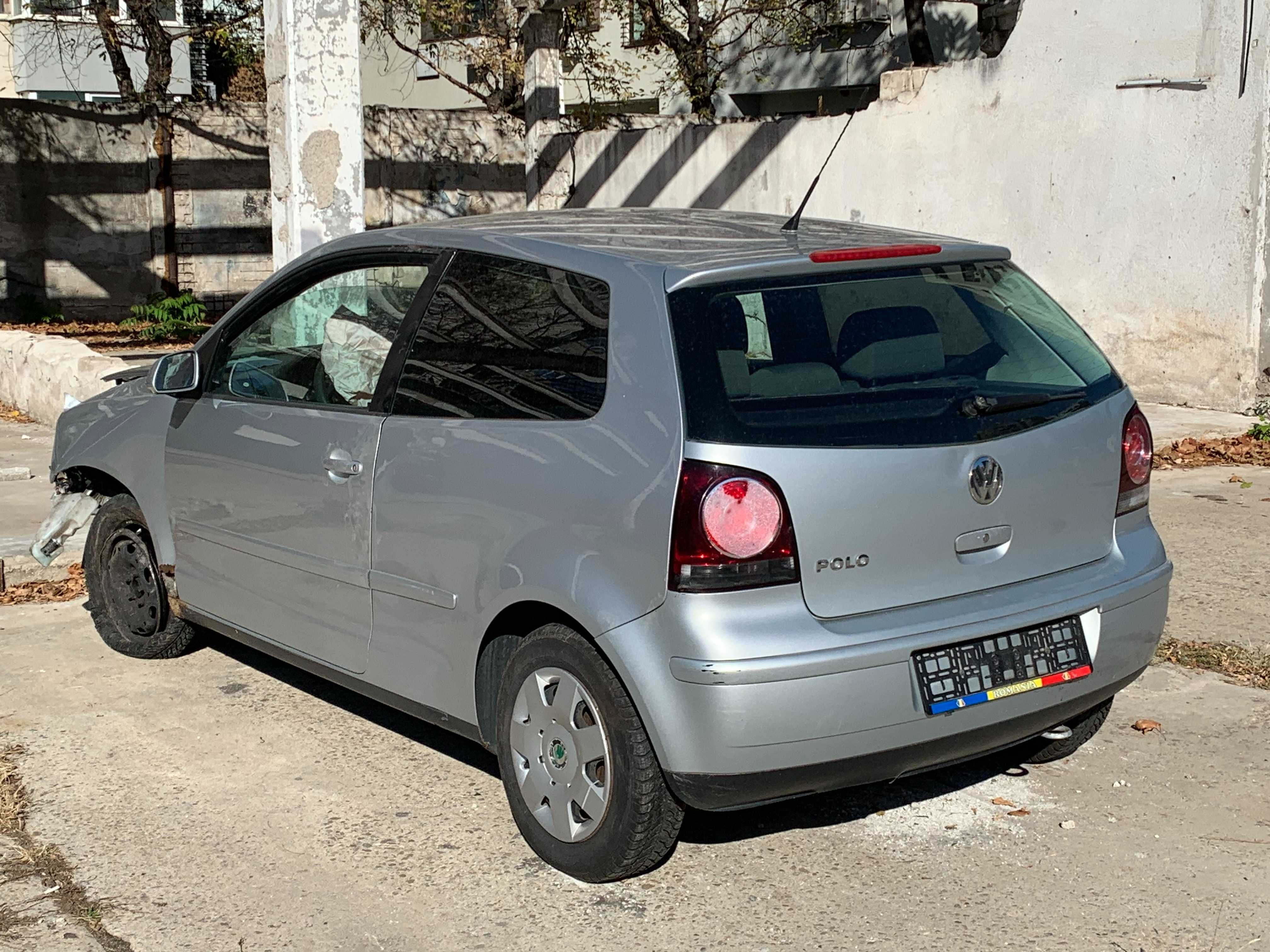 dezmembrez volkswagen polo 9N motor 1.2 BMD AN 2008