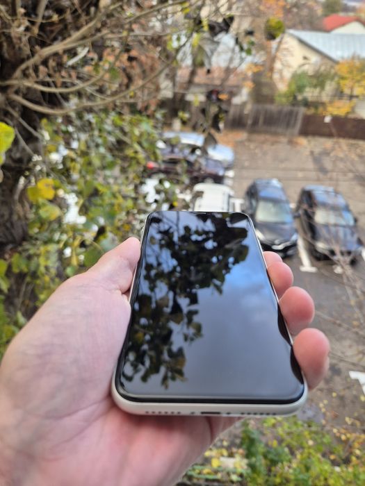 Iphone 11 White 64 GB