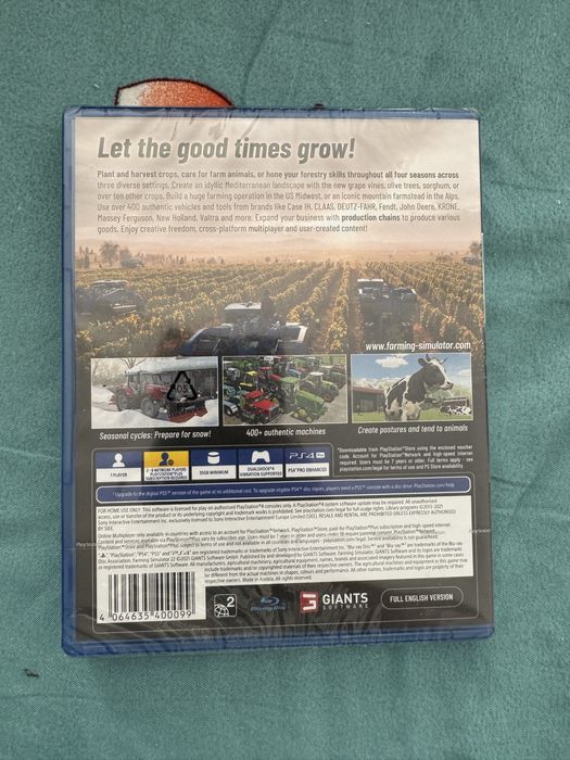 Vând farming simulator nou