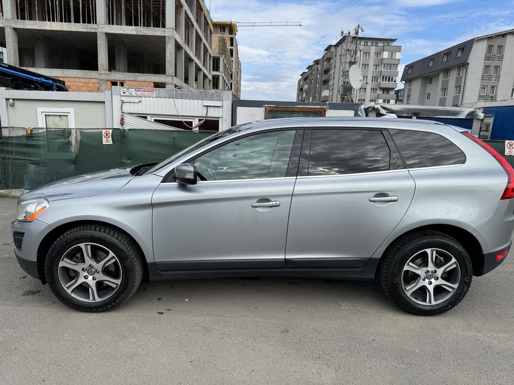 Vind volvo xc60 d5 an fabicatie 2013