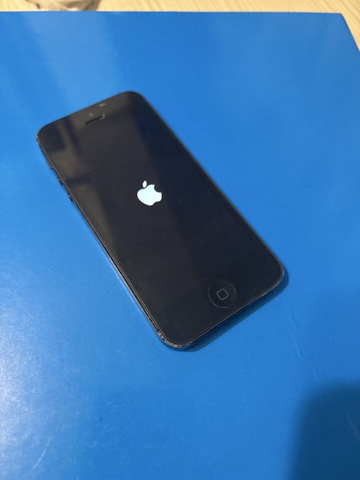 vand iphone 5s catiti descrierea