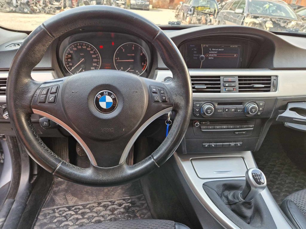 BMW E91 318D 143кс Face ксенон Cic панорама ръчка НА ЧАСТИ!