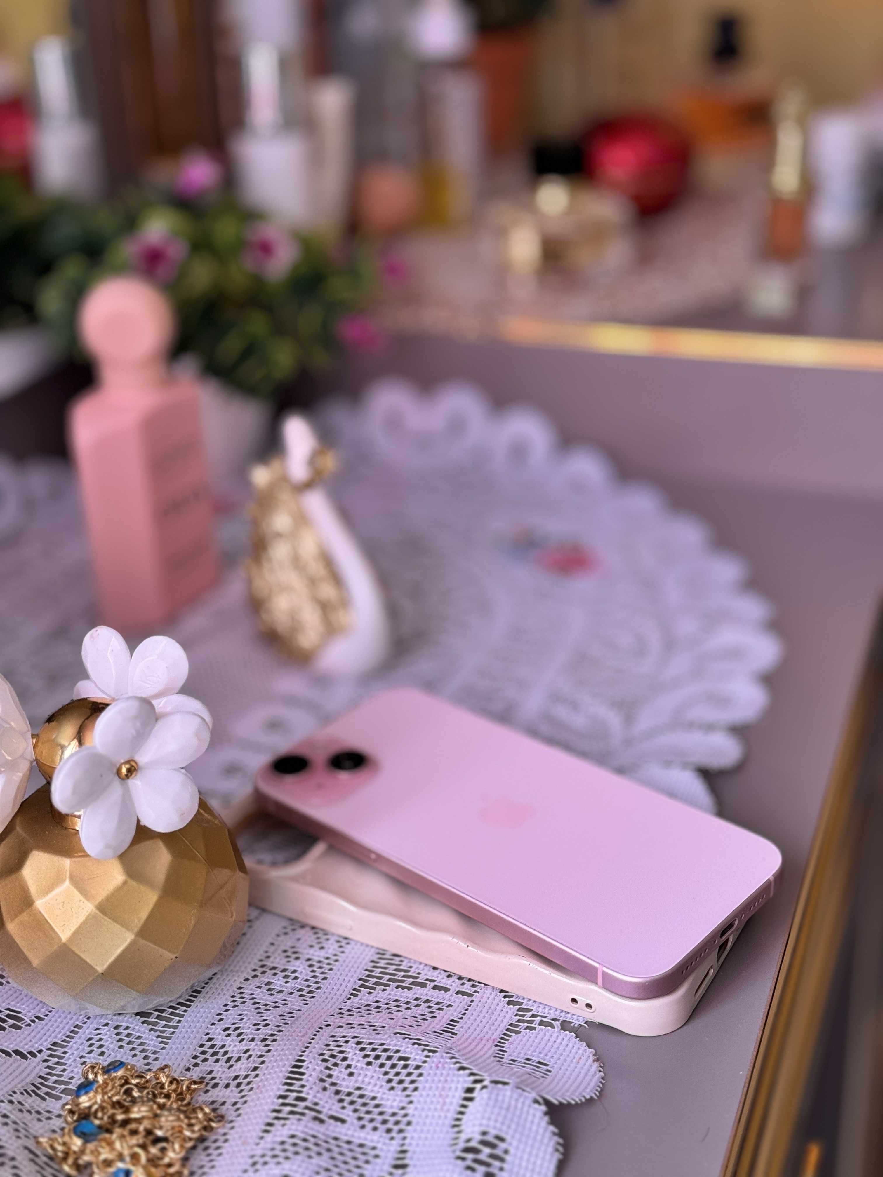 iPhone 15 плюс 128 GB 90% батерия