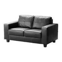Двуместен, черен, кожен диван. Модел SKOGABY. Закупен от IKEA