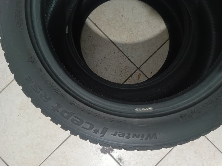 Vand 2 anvelope/cauciucuri  2024 Hankook 195/50/15 R15