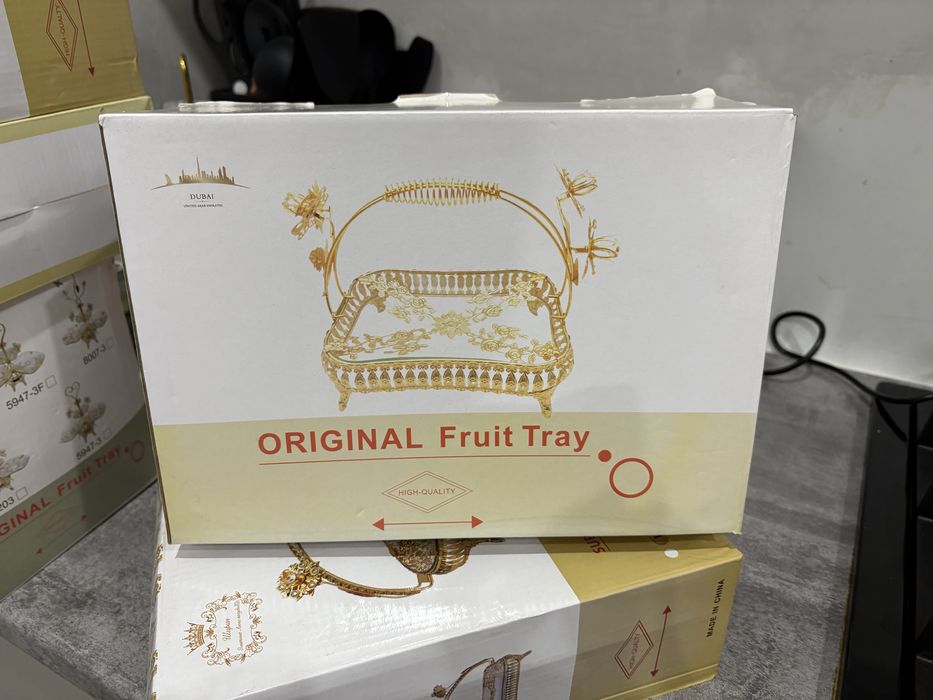 Золотые терелки подставка для нарезок