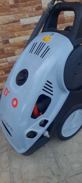 Водоструйка DIBO 160BAR 3KW220v за Измиване на Соларен Парк