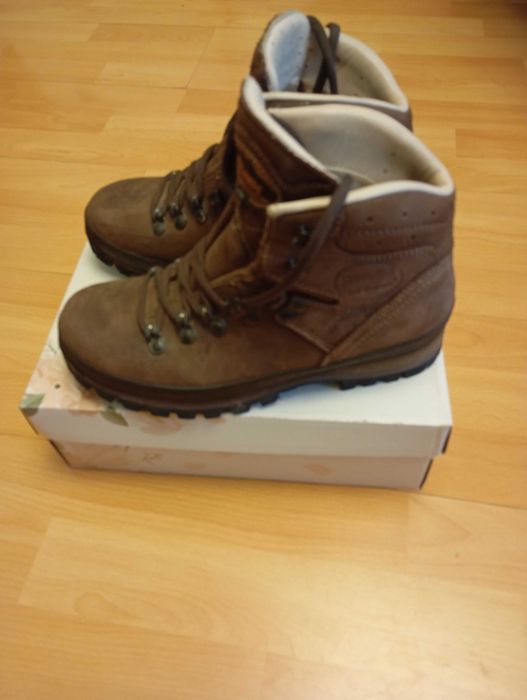 "MEINDL Borneo Lady", дамски туристически обувки