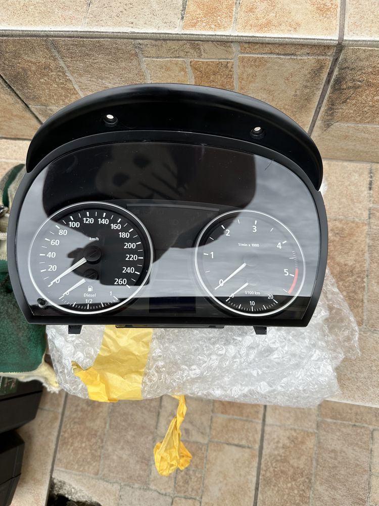 Ceasuri bord high cluster volan stanga BMW E90 E91 E92 E93 E84