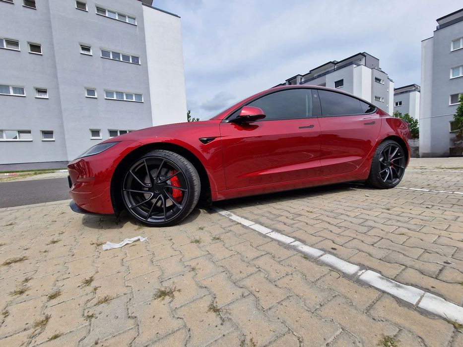 Tesla Model 3 Tesla Performance, 620 cp, 9800 km